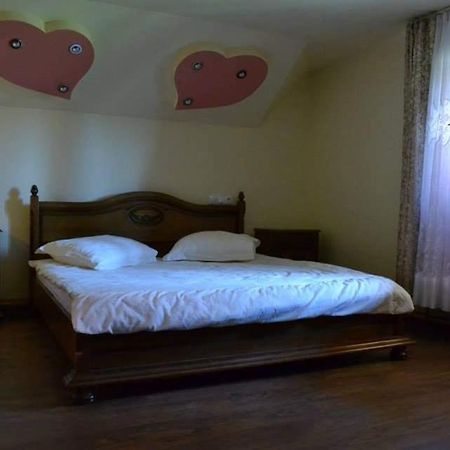 Casa din Barsana Hotel Birsana Bagian luar foto
